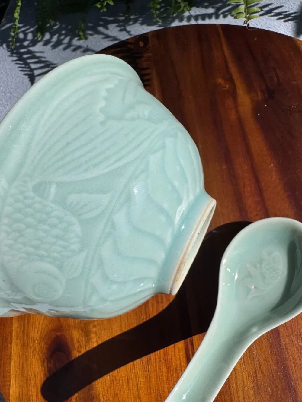 Vintage Longquan Celadon Koi Fish Bowl Green Porcelain Rice Soup Bowl with Spoon